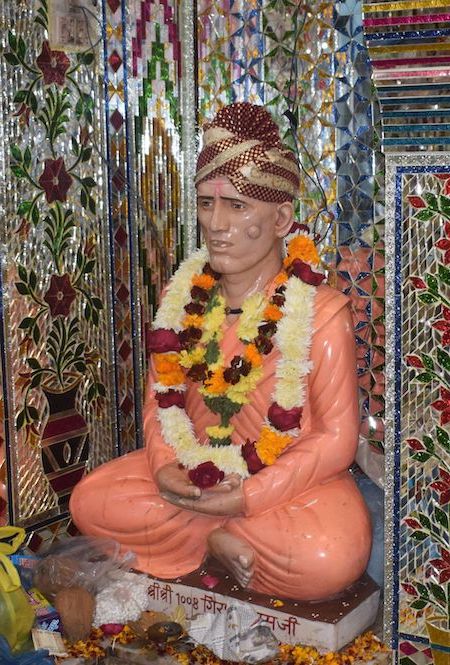 श्री श्री १००८ श्री गिरधारी दास जी महाराज समाधी, अड़कसर, नागौर, राजस्थान